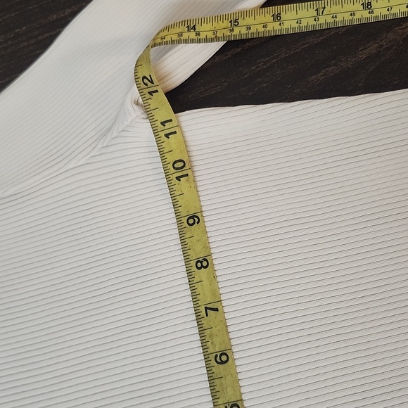 Meshki Rowen Long Sleeve Midi Ribbed Strech Dress - Picture 5 of 6